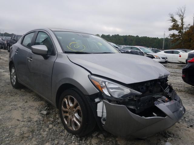 Toyota Scion ia (2016)