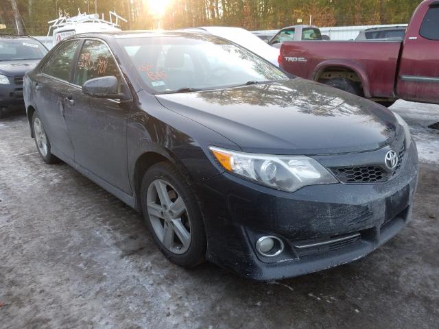 Toyota Camry base (2012)