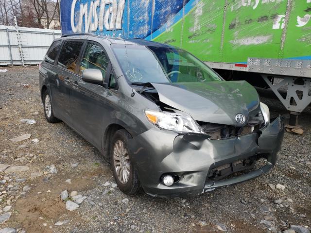 Toyota Sienna xle (2011)