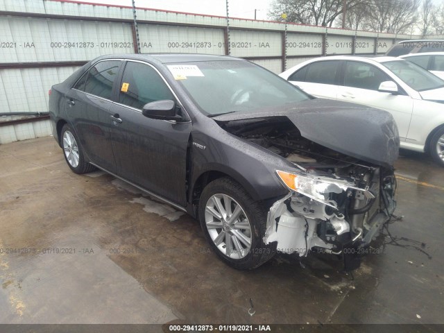 Toyota Camry hybrid (2012)