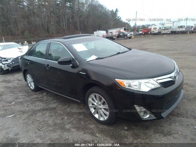 Toyota Camry hybrid (2013)