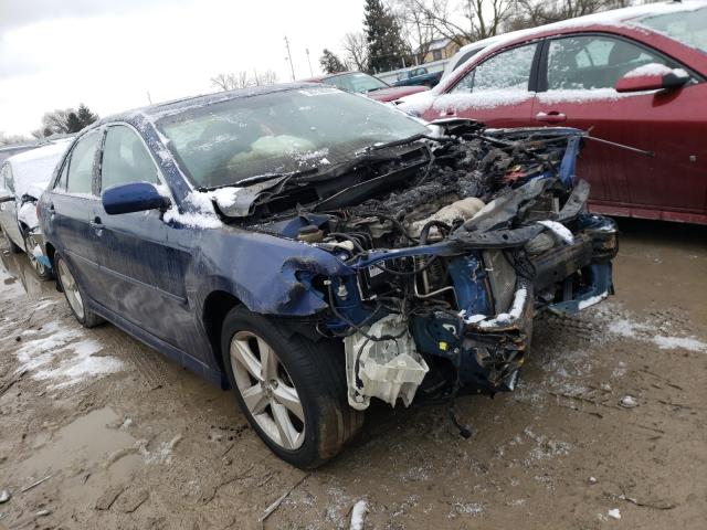 Toyota Camry base (2010)