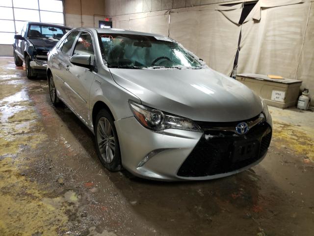 Toyota Camry hybr (2015)