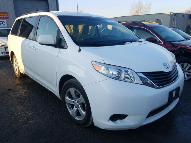 Toyota Sienna le (2014)