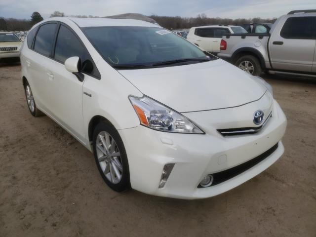 Toyota Prius v (2012)