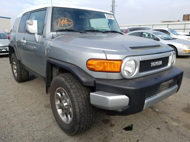 Toyota Fj cruiser (2012)