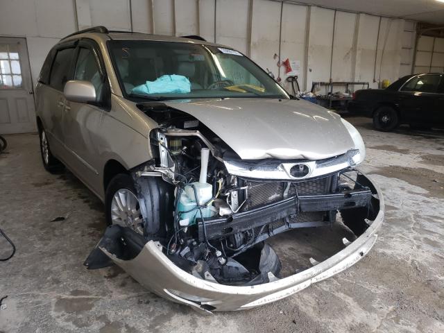 Toyota Sienna xle (2010)