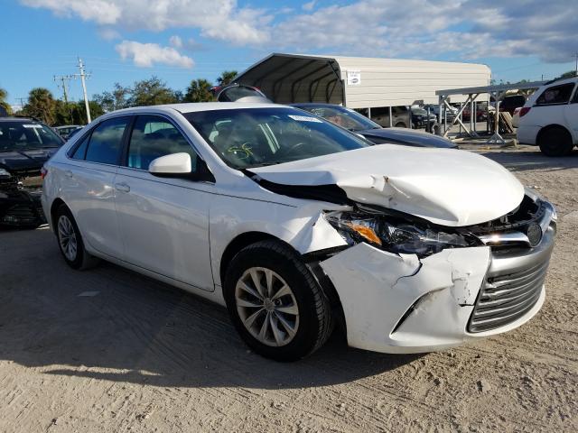 Toyota Camry le (2017)