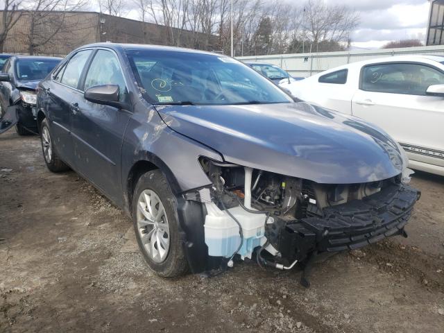 Toyota Camry le (2015)