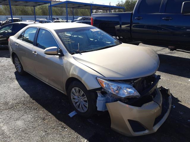 Toyota Camry base (2012)