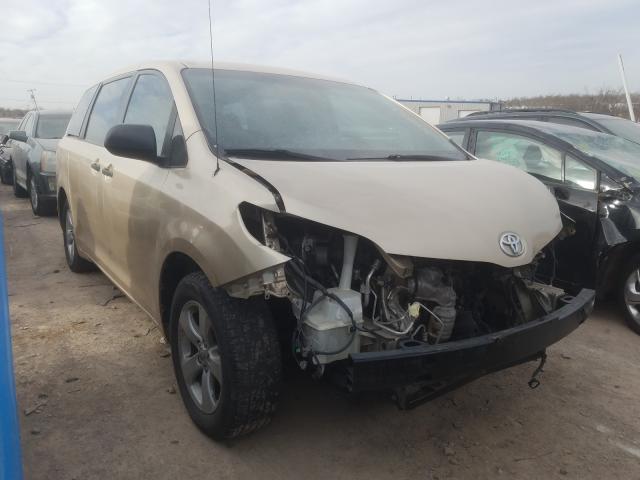 Toyota Sienna (2013)