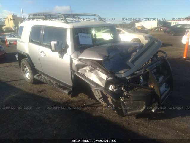Toyota Fj cruiser (2010)