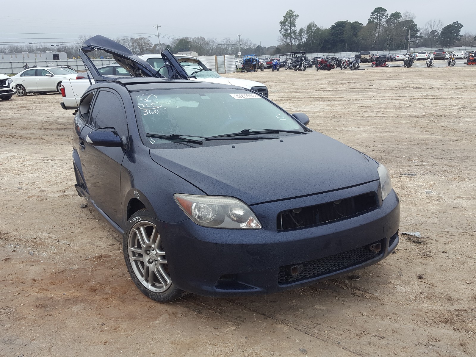 Toyota Scion tc (2007)