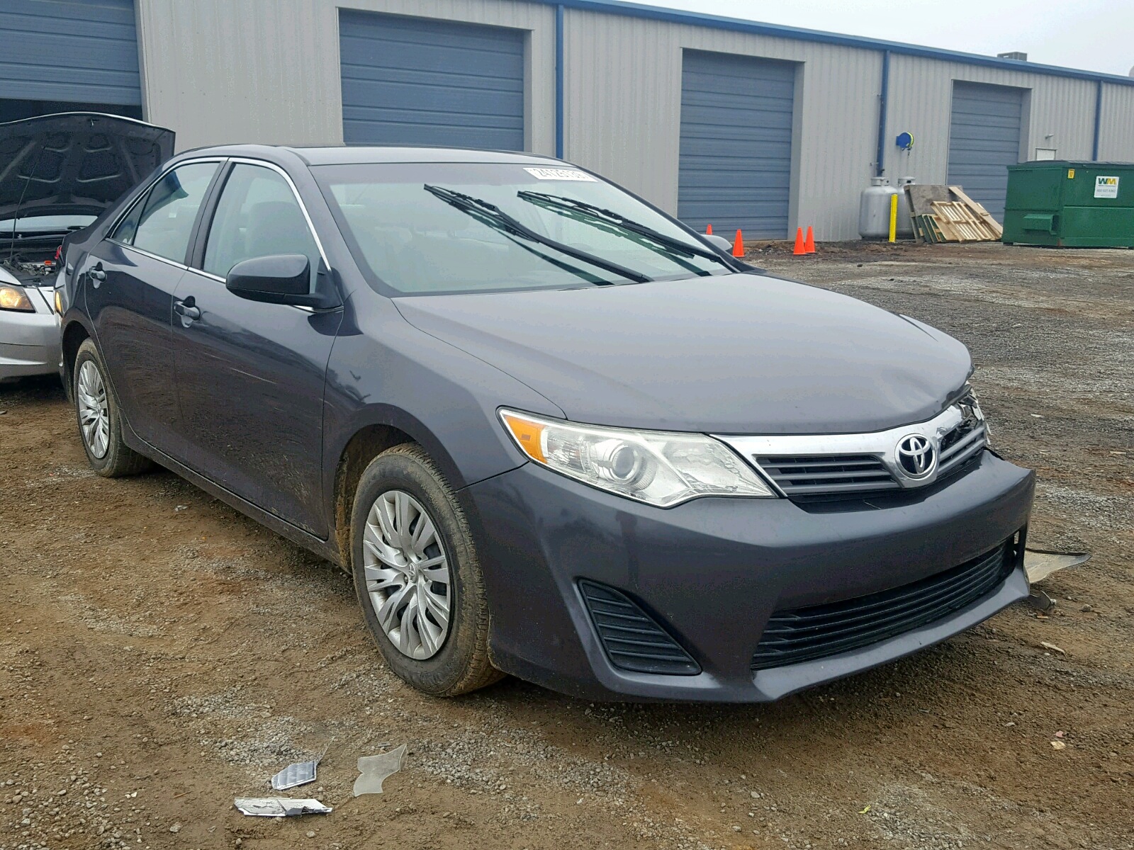 Toyota Camry l (2013)