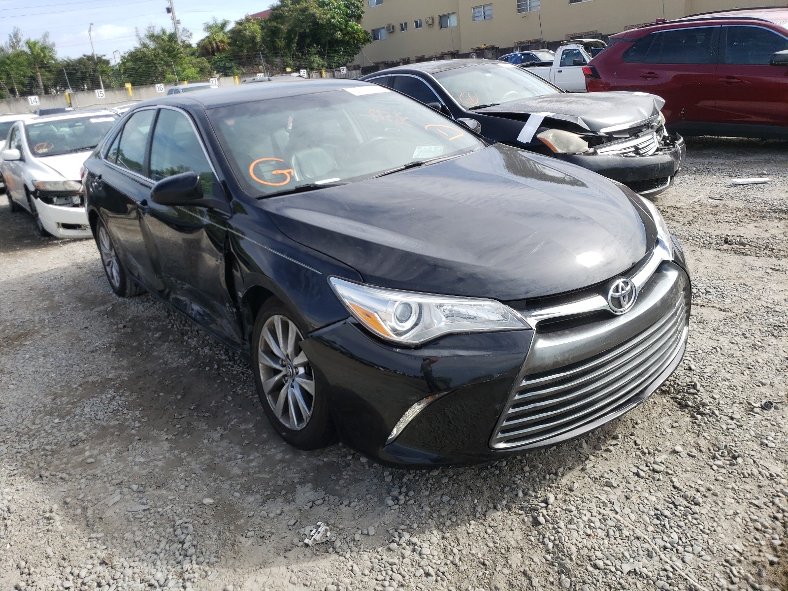 Toyota Camry le (2017)