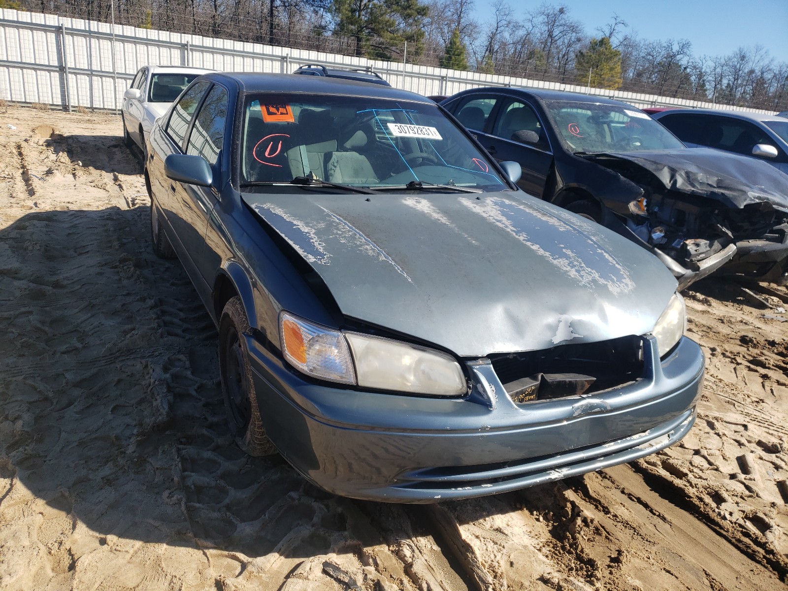 Toyota Camry ce (2000)