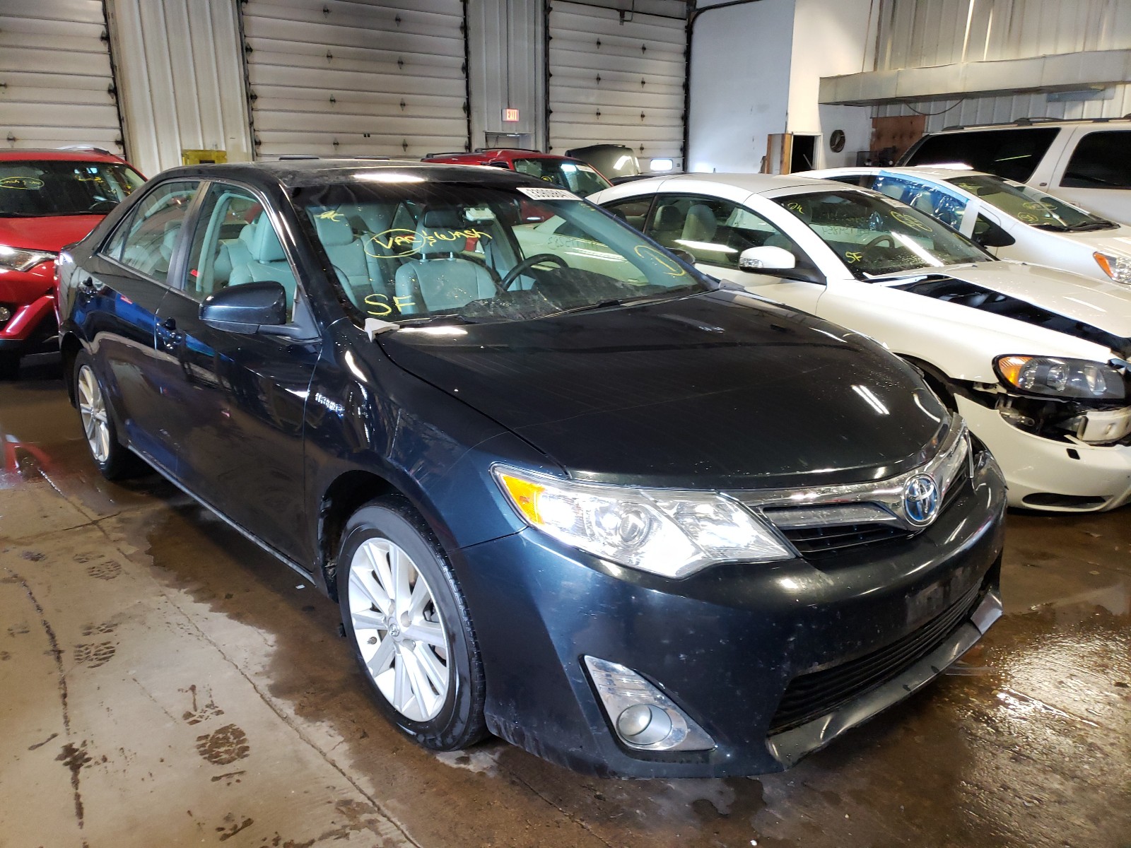 Toyota Camry hybr (2013)