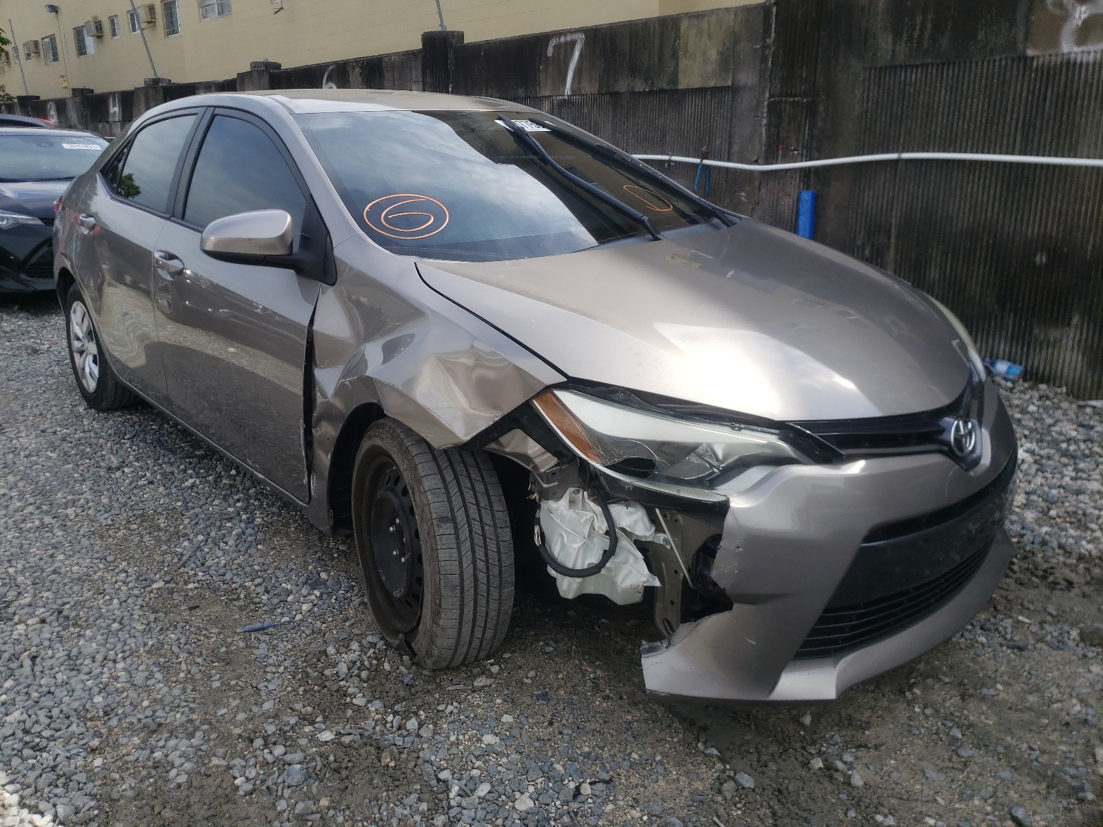 Toyota Corolla l (2015)