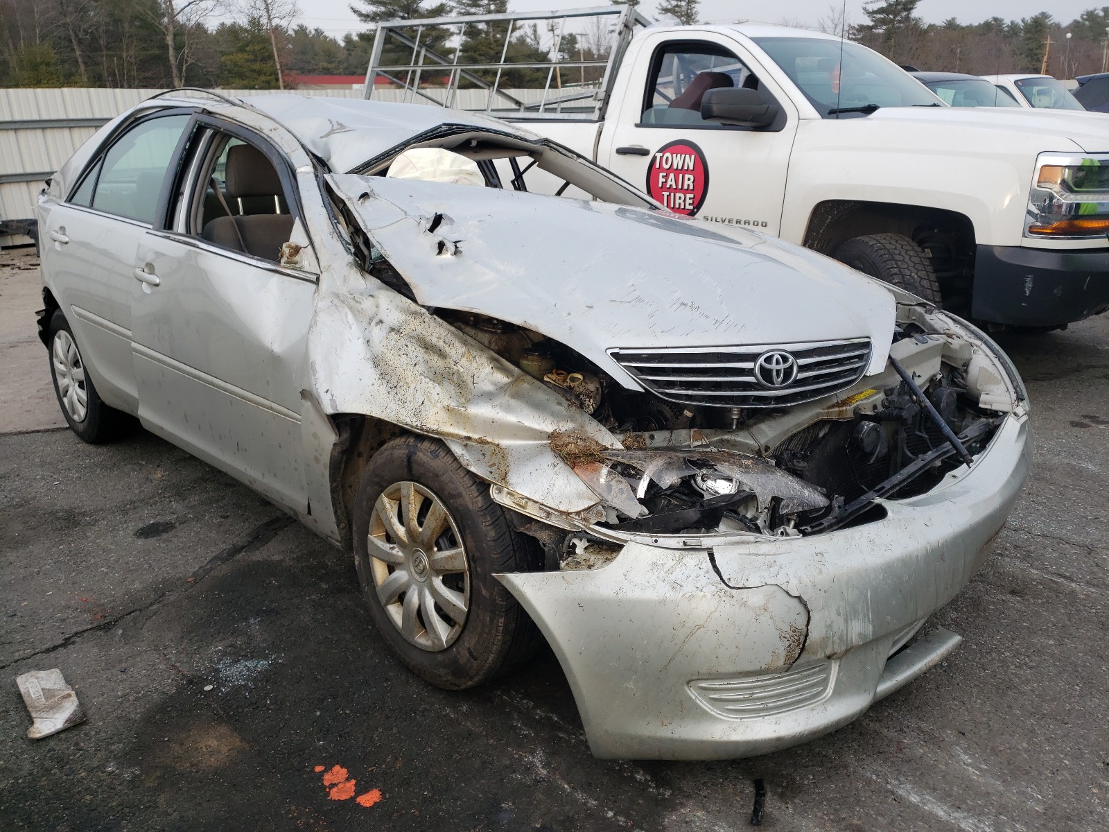 Toyota Camry le (2005)