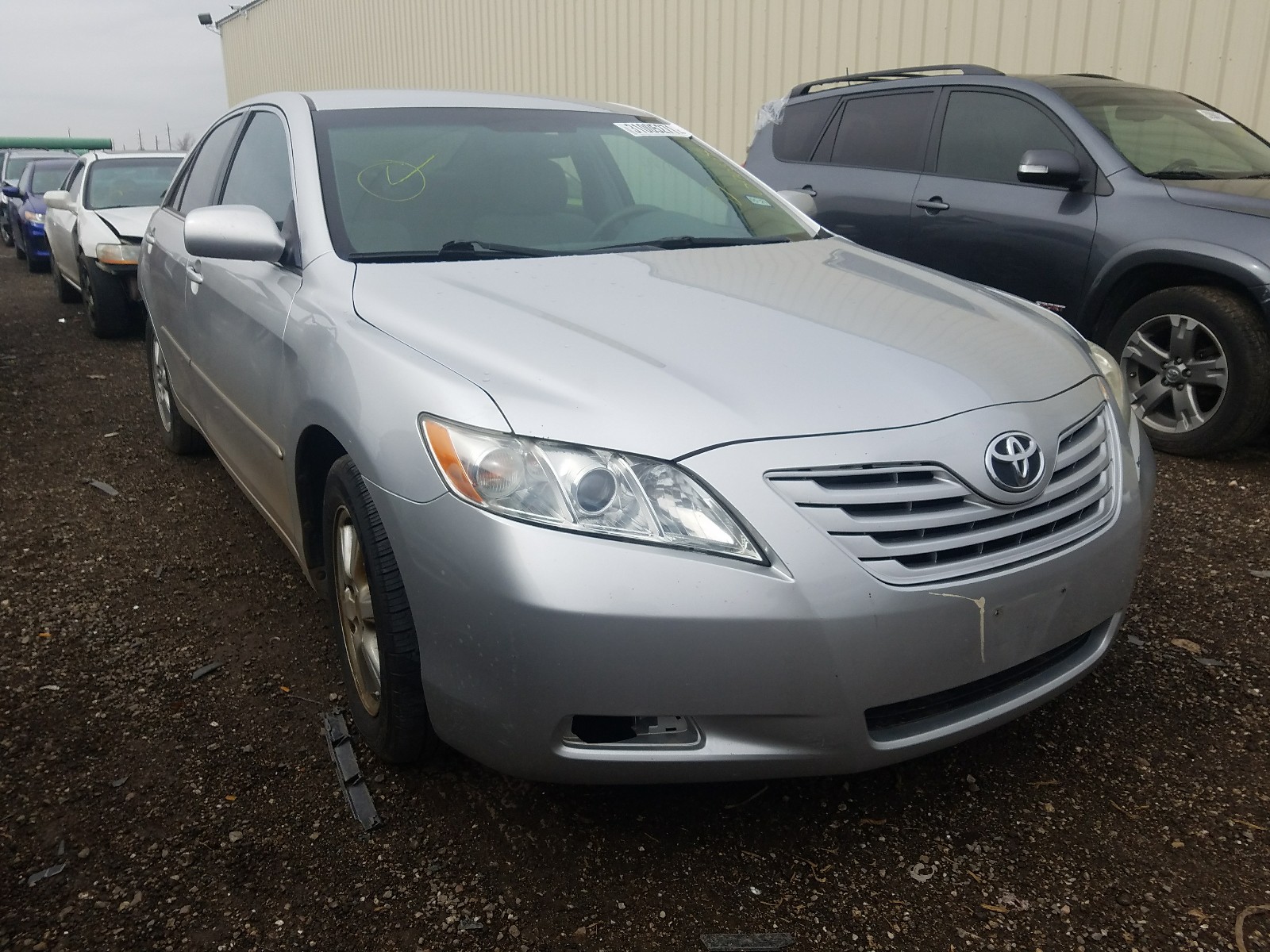 Toyota Camry base (2009)