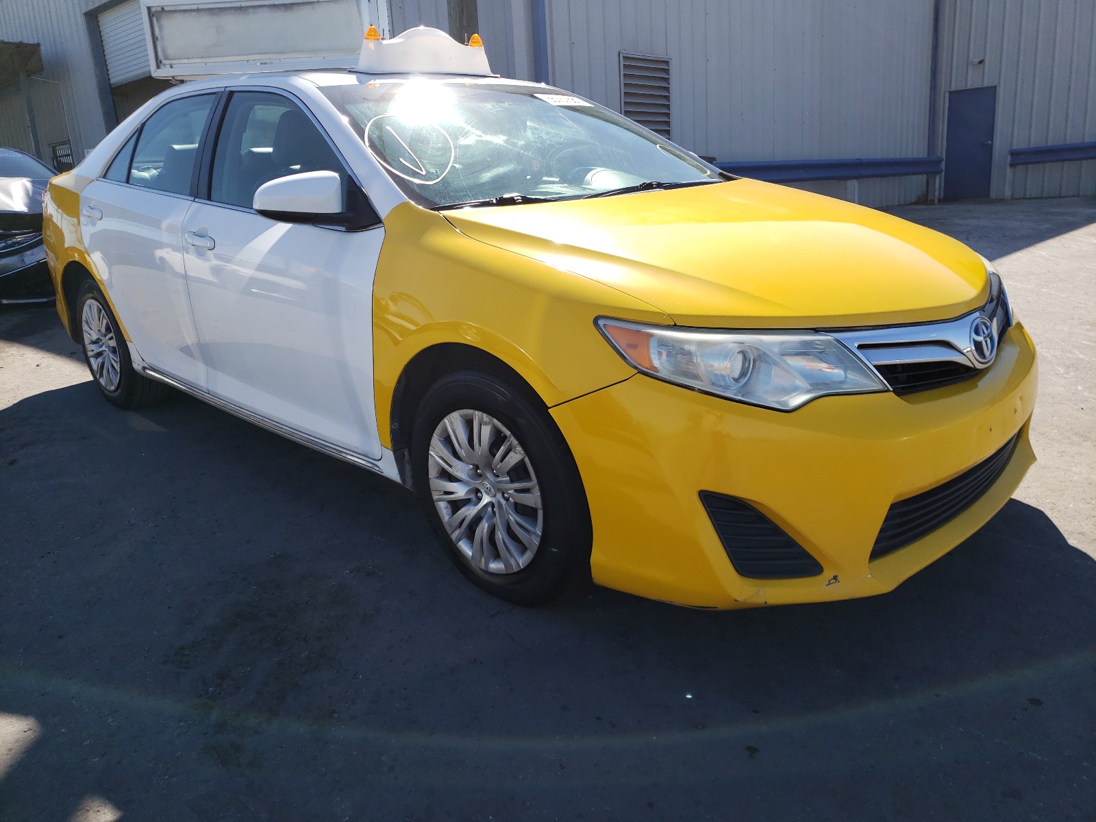 Toyota Camry hybr (2013)