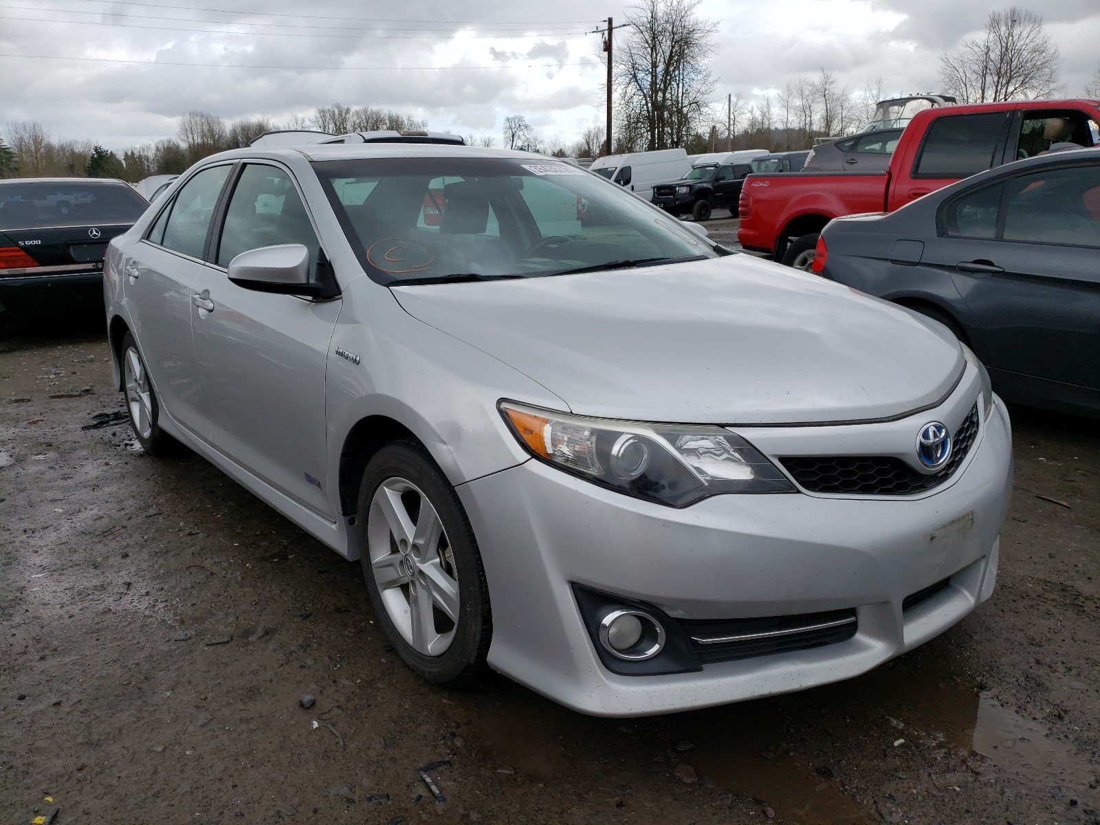 Toyota Camry hybrid (2014)