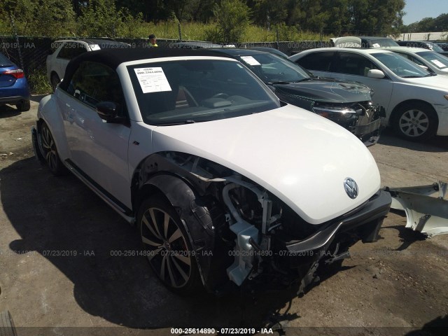 Volkswagen Beetle convertible (2014)