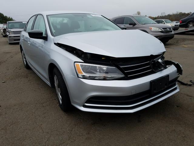 Volkswagen Jetta base (2015)