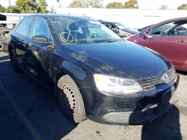 Volkswagen Jetta base (2012)