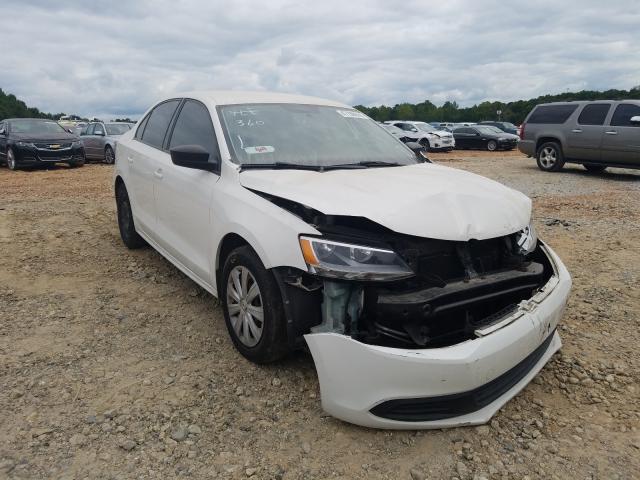 Volkswagen Jetta base (2012)
