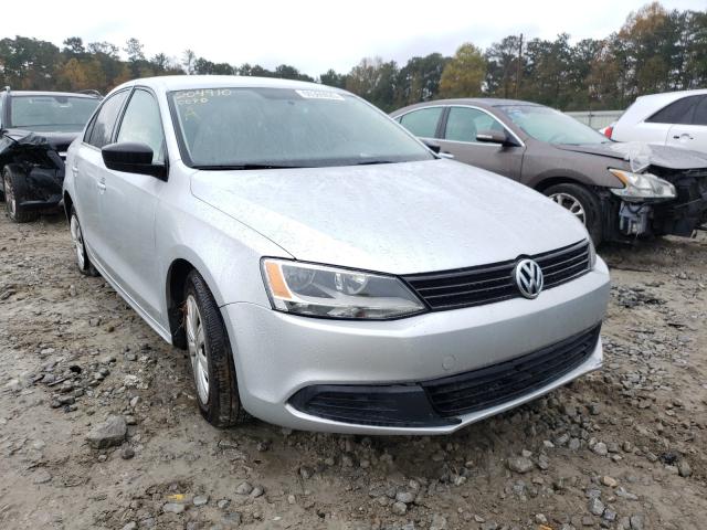 Volkswagen Jetta base (2013)