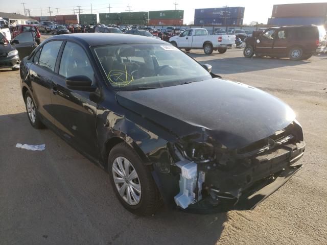 Volkswagen Jetta base (2014)
