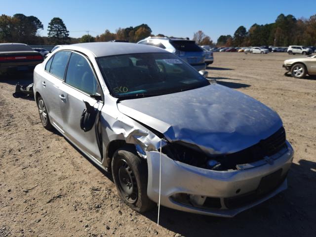 Volkswagen Jetta base (2014)