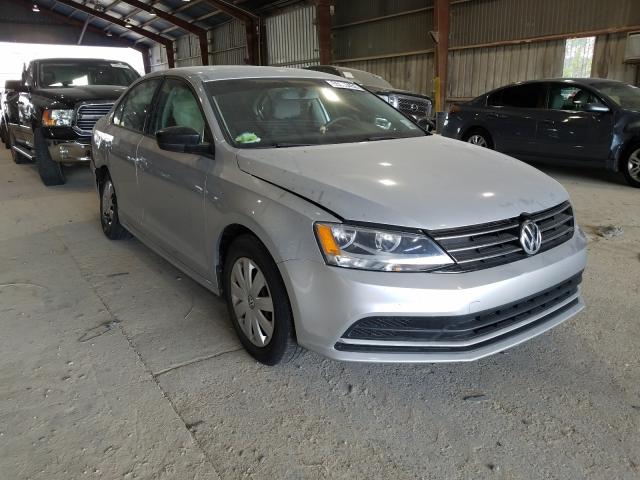 Volkswagen Jetta base (2015)