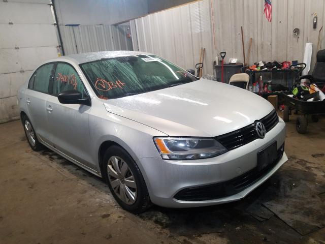 Volkswagen Jetta base (2012)
