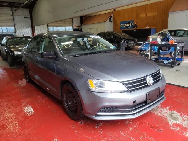 Volkswagen Jetta base (2015)