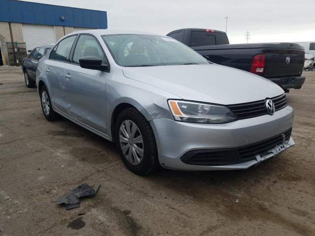 Volkswagen Jetta base (2012)