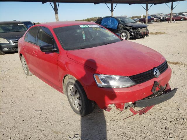 Volkswagen Jetta base (2013)