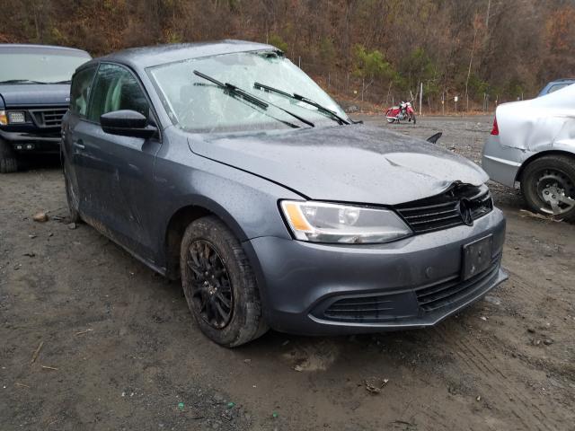 Volkswagen Jetta base (2014)