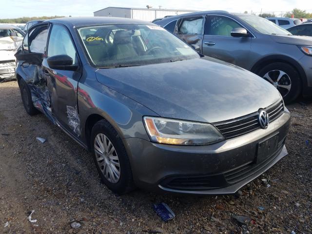 Volkswagen Jetta base (2011)