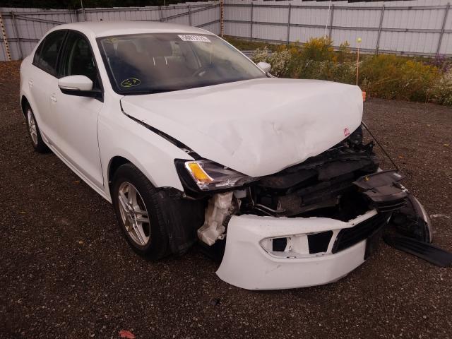 Volkswagen Jetta base (2014)