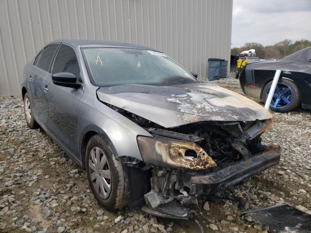 Volkswagen Jetta base (2014)