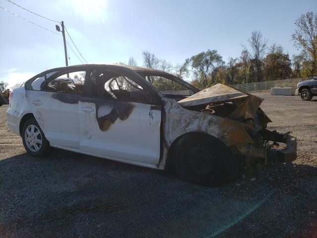 Volkswagen Jetta base (2013)