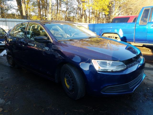 Volkswagen Jetta base (2012)