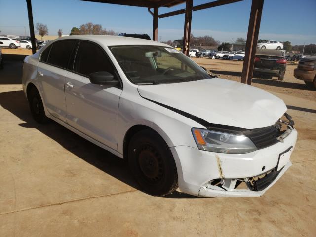 Volkswagen Jetta base (2014)