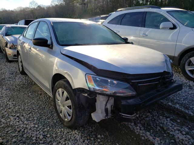 Volkswagen Jetta base (2015)