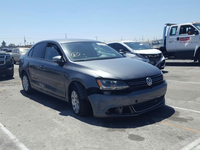 Volkswagen Jetta base (2011)