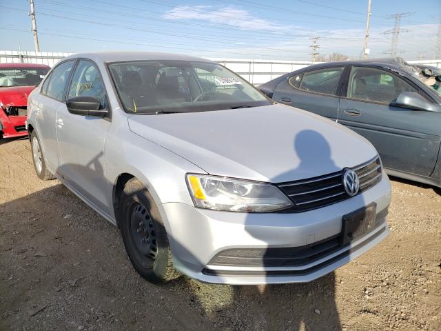 Volkswagen Jetta base (2015)