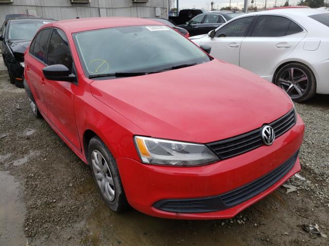 Volkswagen Jetta base (2013)
