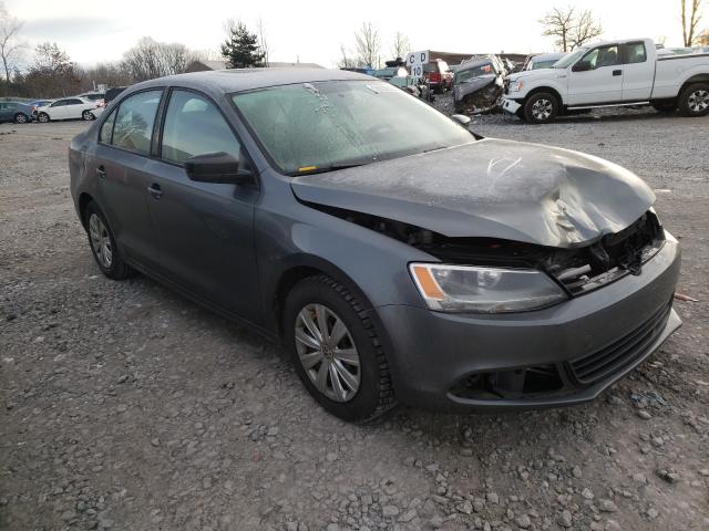 Volkswagen Jetta base (2012)